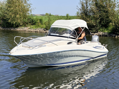 Quicksilver Activ 555
