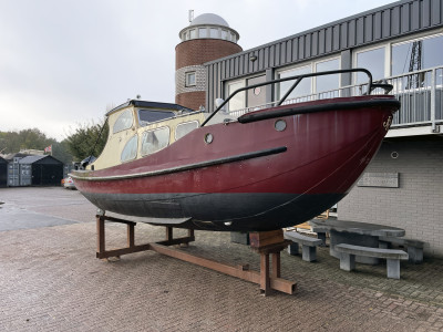 Workboat 850
