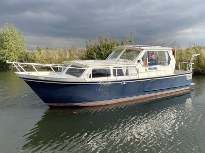 Hooveld 850  Open Cabin