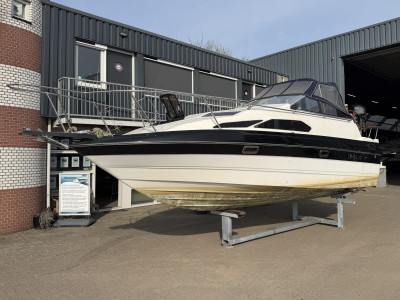 Bayliner 2455 (zonder motor)